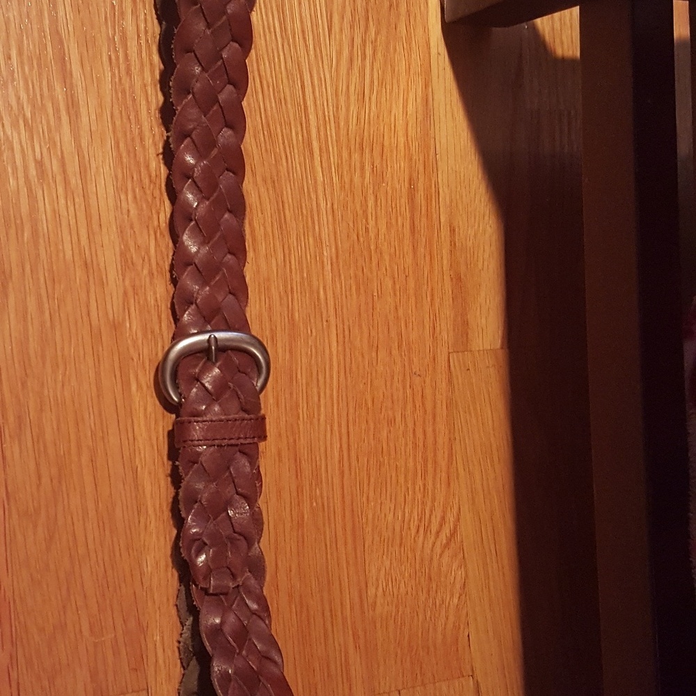 Leather braided belt